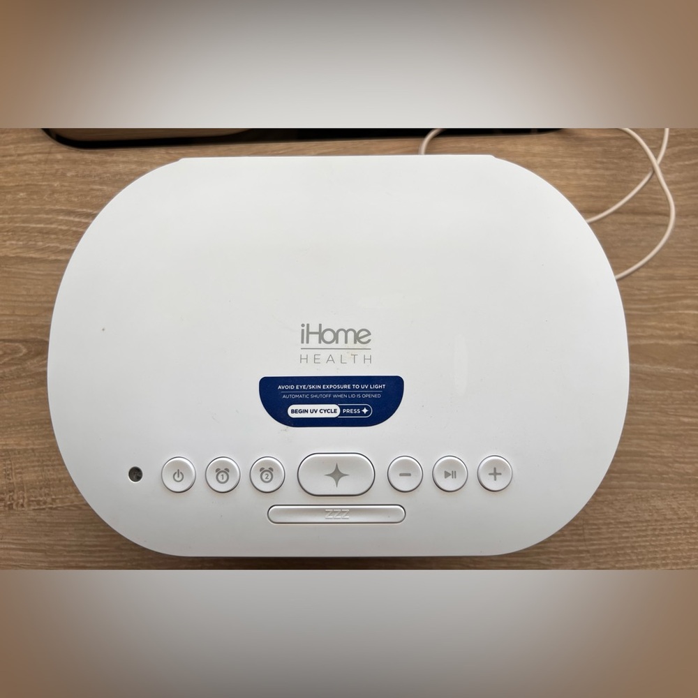 iHome Health PowerUVC PRO 360 UV-C Sanitizer with Bluetooth Speaker - Picture 4 of 5